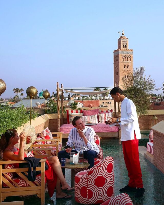 Happy Friday, everybody. 🍹 We recently launched a new cocktail menu here on our rooftop. But for those of you who are missing out on a visit to Marrakech this spring, we're sharing our new favorite recipes for you to try at home. You can see them now our blog. Cheers. ✨#elfenn #elfennmarrakech #happyhour #rooftopbar #marrakechbynight #marrakech #morocco #riad #marrakechriad #cocktails #marrakechvibes #beautifulhotels #uniquehotels #topworldhotel #weekend #weekendvibes