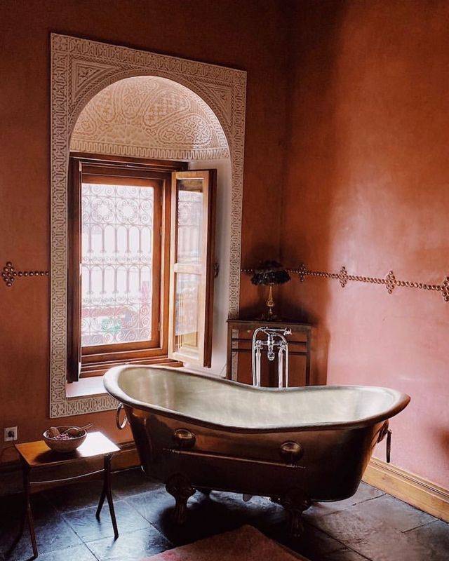 It's been a minute since we shared photos of our beautiful baths... ✨ Instagram has turned into such a video-based platform and we're having fun playing with clips and experimenting. But we still love photos and find that taking pictures at El Fenn is often part of appreciating and enjoying the space. 🧡 How do you feel about photography on social media these days?#marrakech #morocco #riad #beautifulhotels #beautifuldestinations #elfenn #hotellovers #beautifulhotels #worldofinteriors #boutiquehotel #designlovers #pinkaesthetic #bathtub #weekendgetaway #visitmorocco  #bathtubgoals